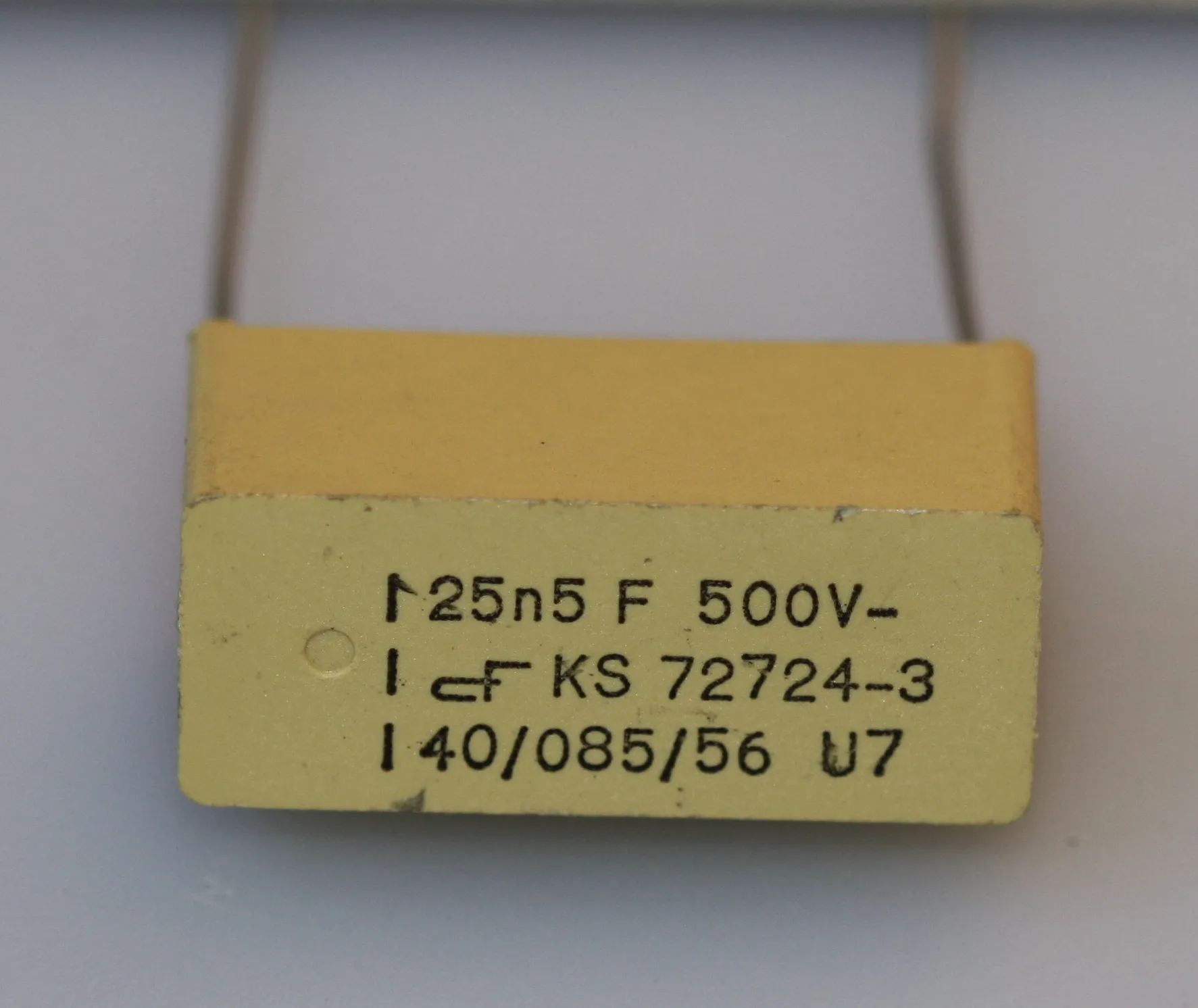 [134466] 25,5nF 500V radial styroflex kond. 2% RM10
