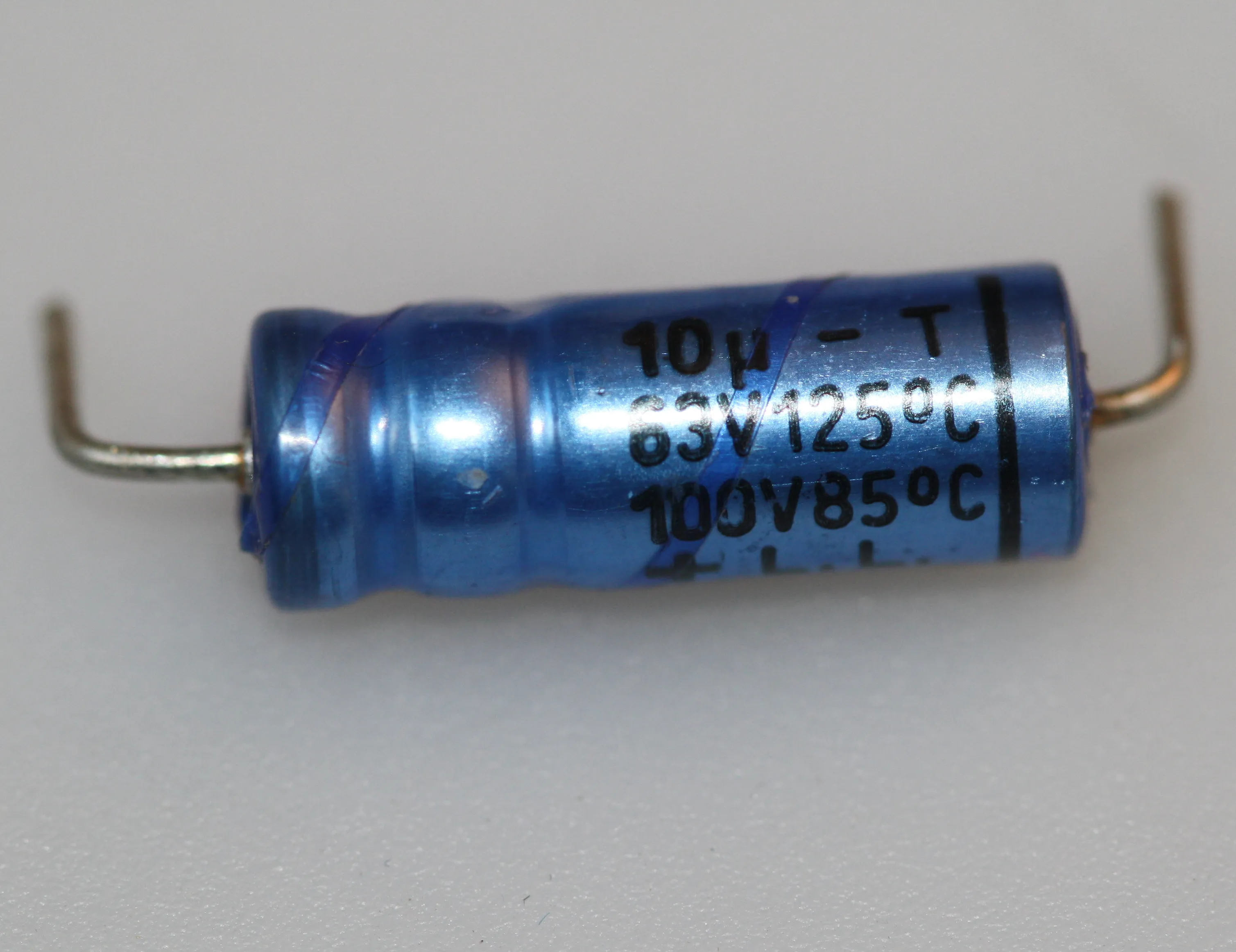 El-Capacitor 10µF/63V-6,5x18mm | B2C