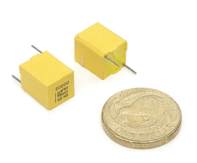 [134917] 21,5nF 63V radial styroflex kond. 1%