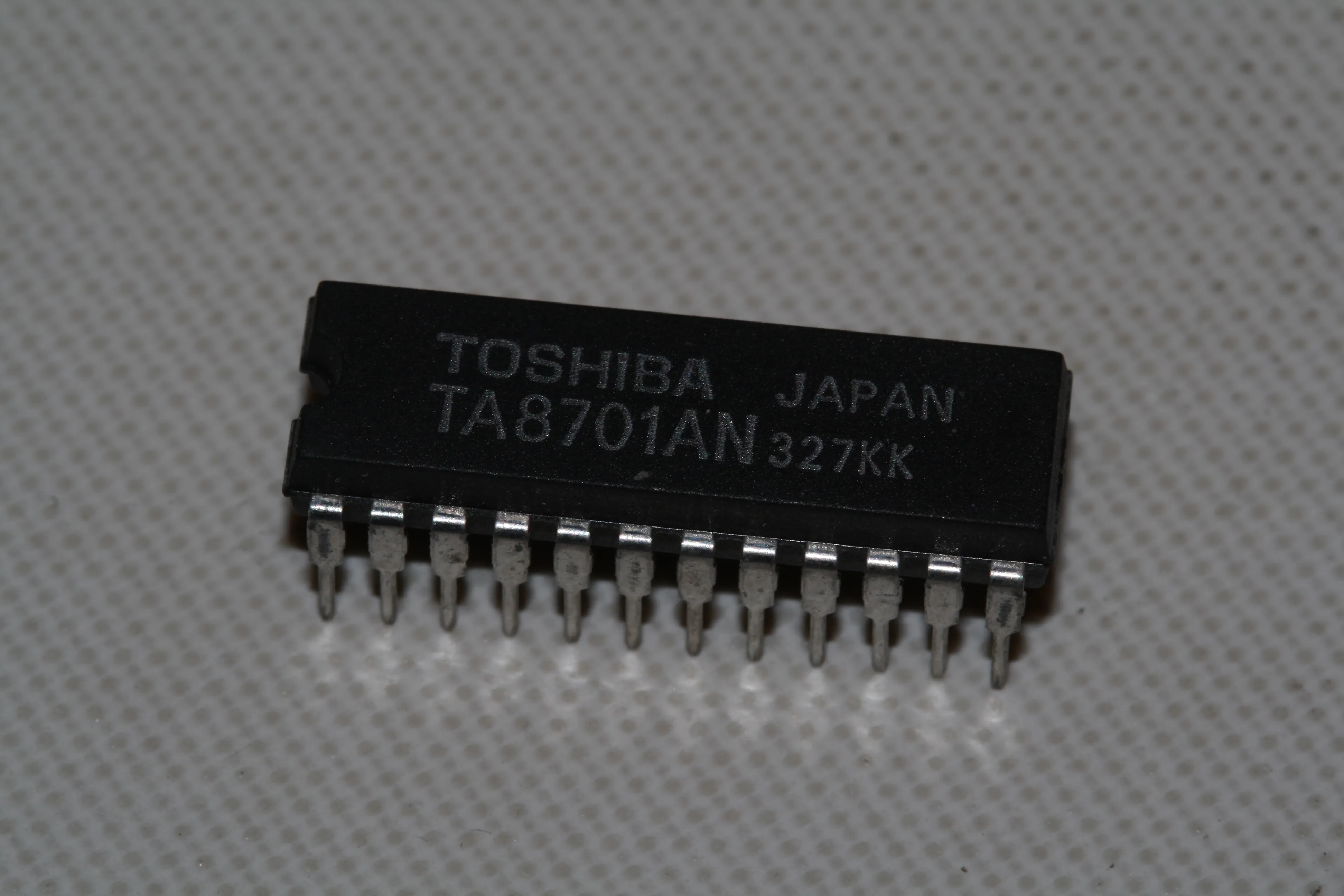 [135625] PIF/SIF + ATT IC FOR TV/VTR DIP-24