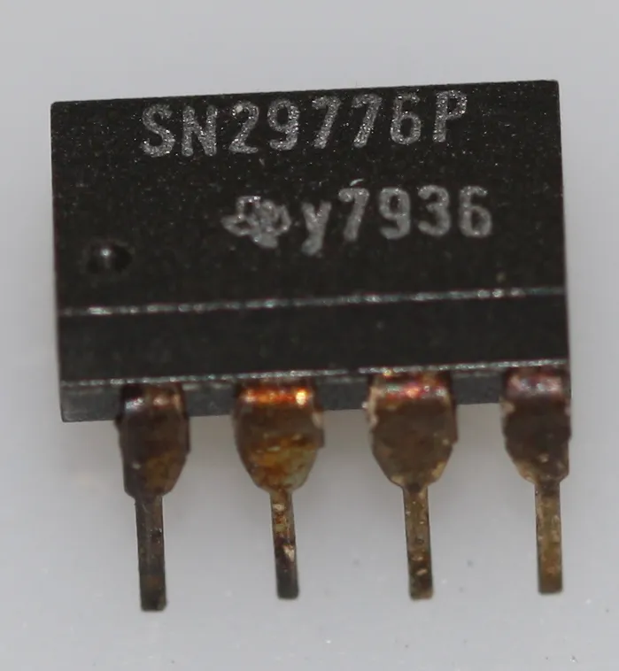 [131934] Precision Logic IC DIP-8