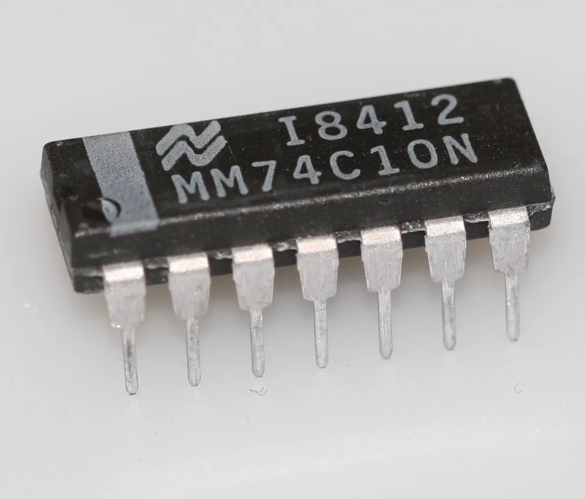 [132458] Triple 3-input NAND gate DIP-14