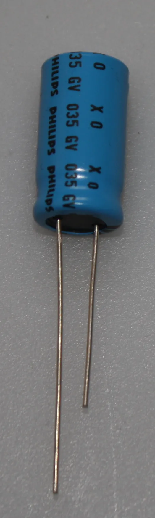 [133459] El-Capacitor 220µF/40V 10x19 P5