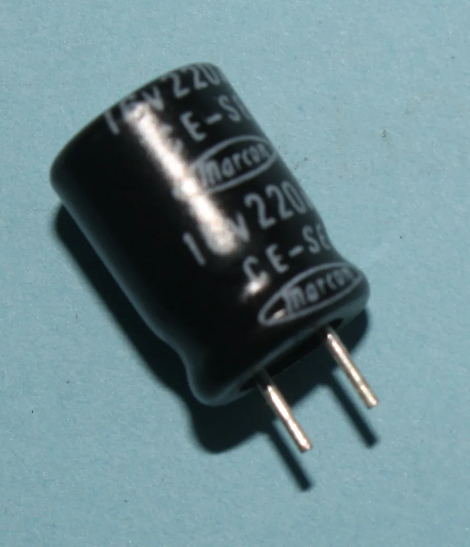 [133861] El-Capacitor 220µF/16V-P2,5-8X12