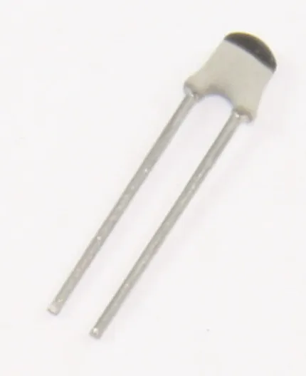 [147163] Cer Capacitor 18pF 100V P2,54 2% NP0