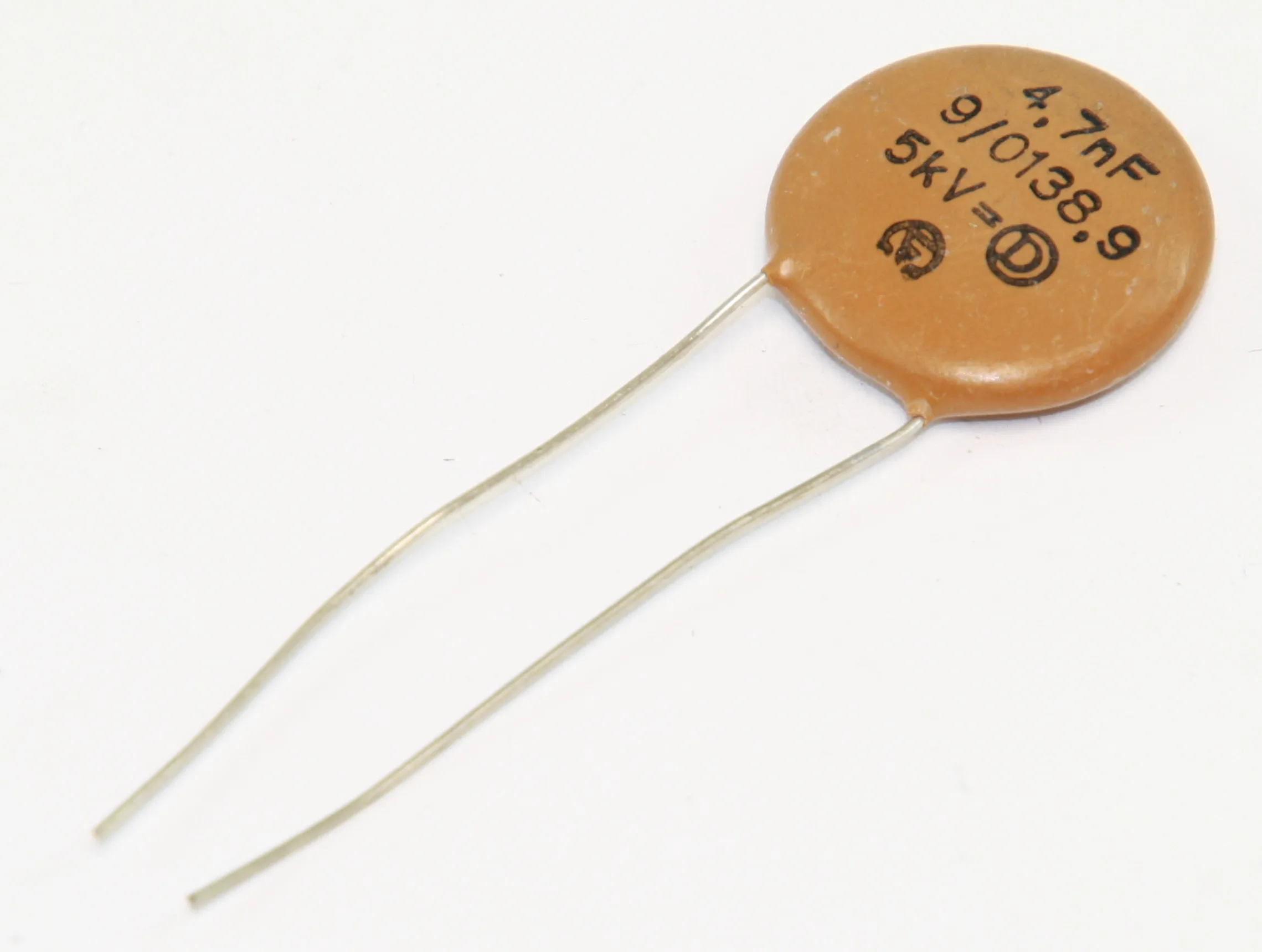 [147521] Keramisk kondensator 470pF, 3KV 3000V