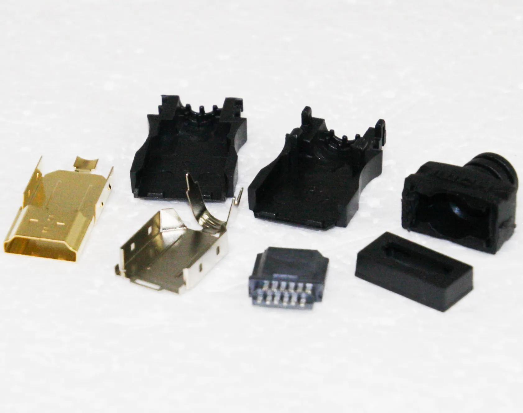 [149926] HDMI HAN til lodning