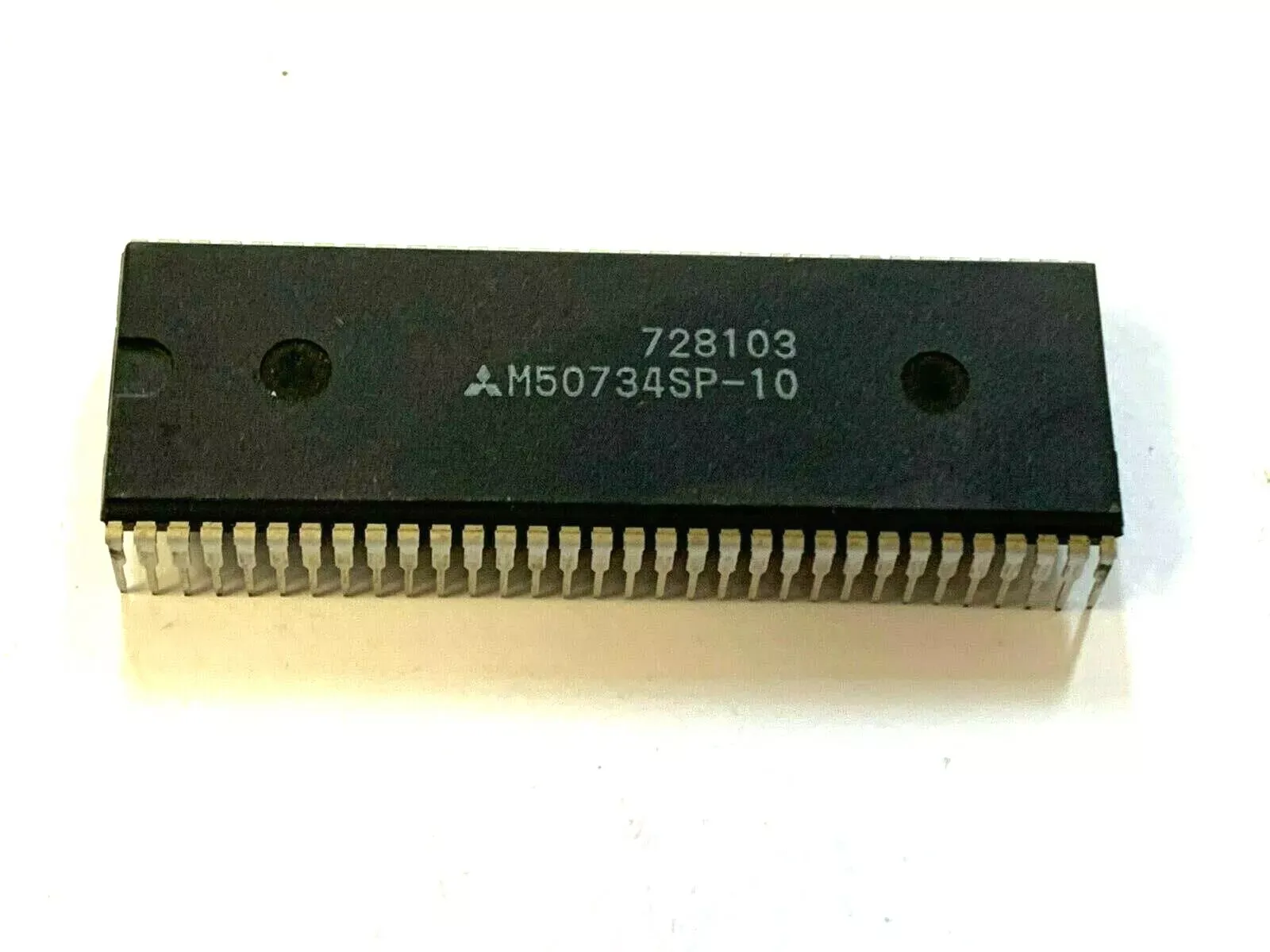 [155358] Microcontroller IC PDIP-64