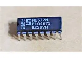 [155568] Programmable analog compandor DIL-16