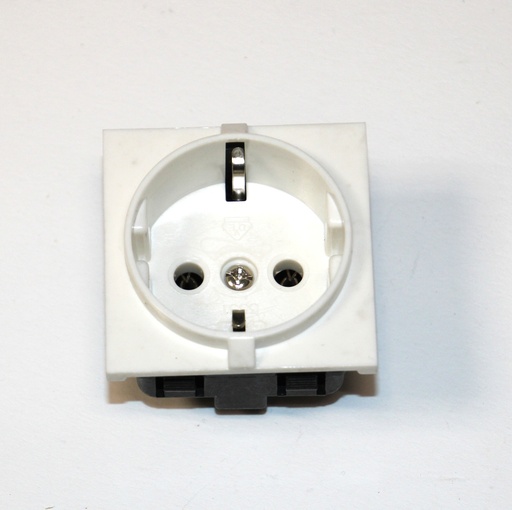 [160806] Schuko netstikbrønd HVID