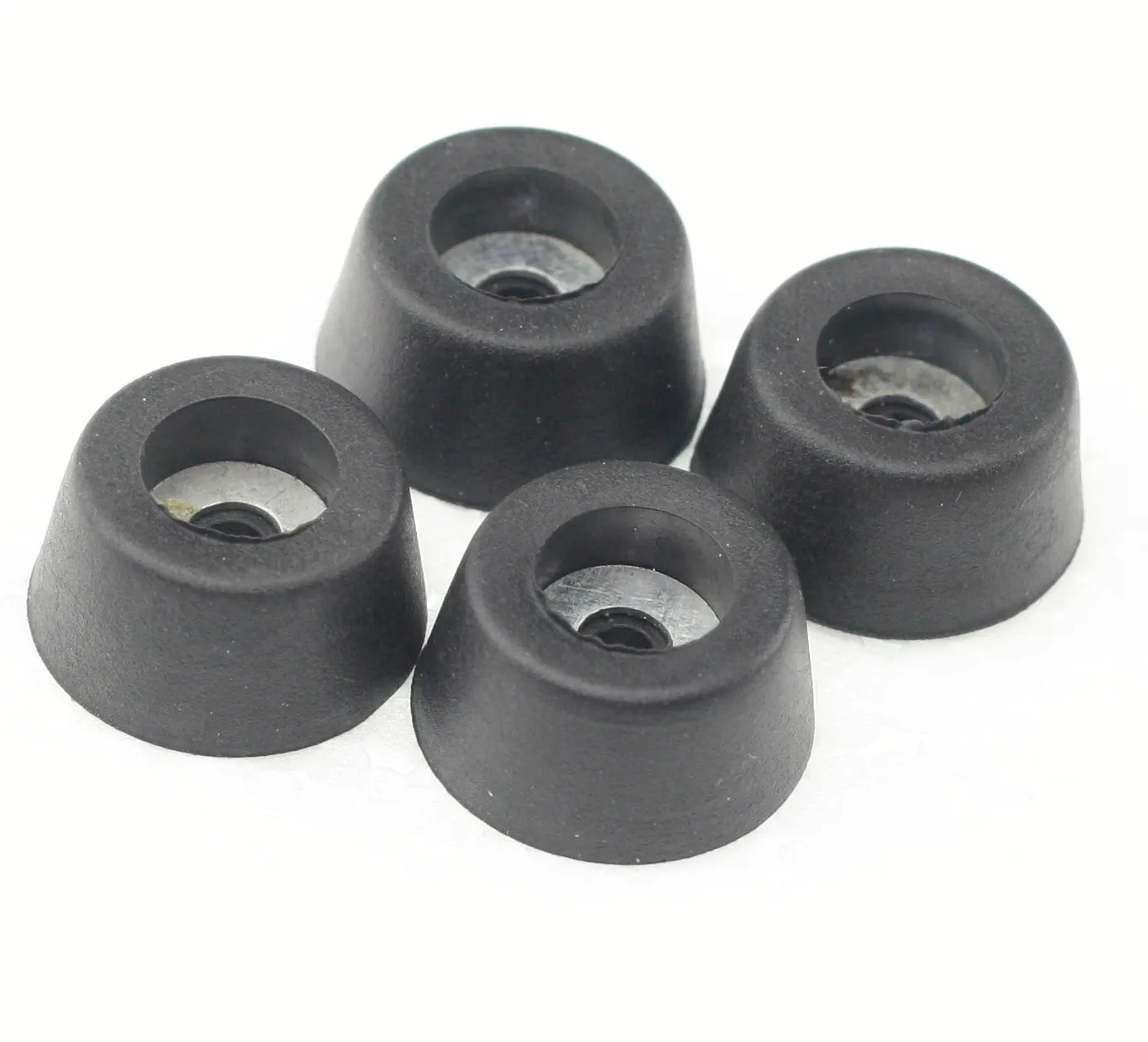 [32015] Kabinetfødder, Ø23x11mm, GUMMI, 4 stk.