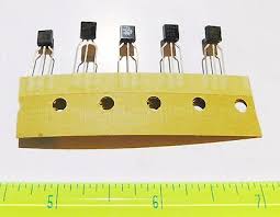 [77445] NPN 45V 0,1A 0,5W B:420-800 TO92