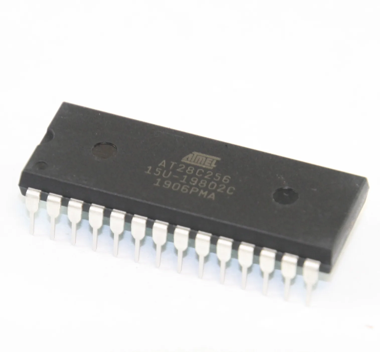 [81397] EEPROM Par 5V 32Kx8 150ns DIP28