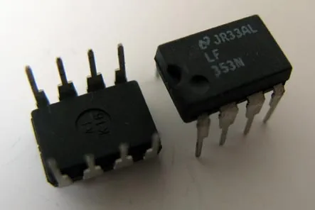 [81613] 2xOp-Amp JFET +-18V LN 13V/us DIP8