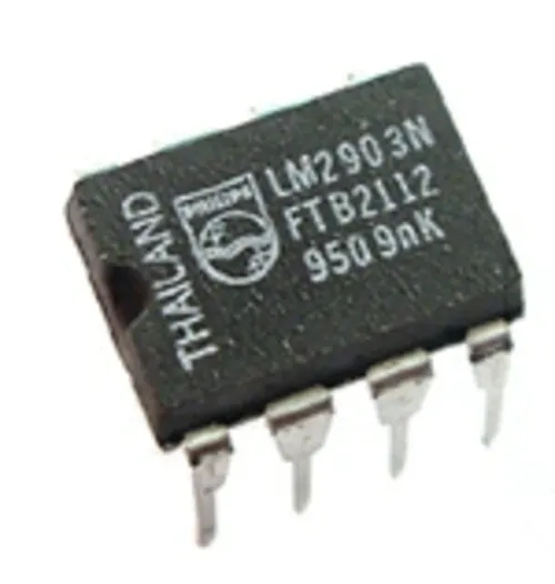 [81663] 2xComp LP 2-30V 300ns DIP-8
