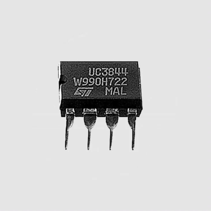 [82155] Current-PWM 1A 8,2-30V 500kHz DIP8 = UC3745B
