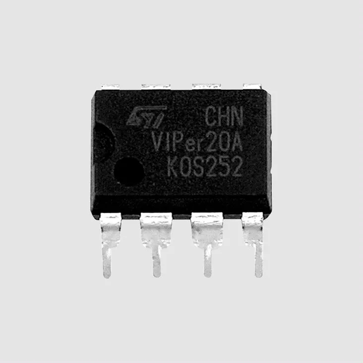 [82162] 60kHz 730V 0,56A 17R DIP8