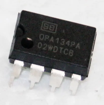 [82360] Op-Amp Audio 8MHz 20V/us DIP8
