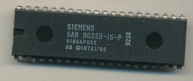 [111420] 8-Bit Sigle-Chip Microcontroller DIL40