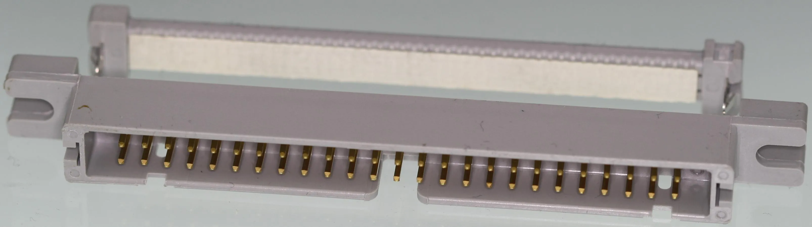 [111602] IDC HAN-stik for fladkabel 50pol