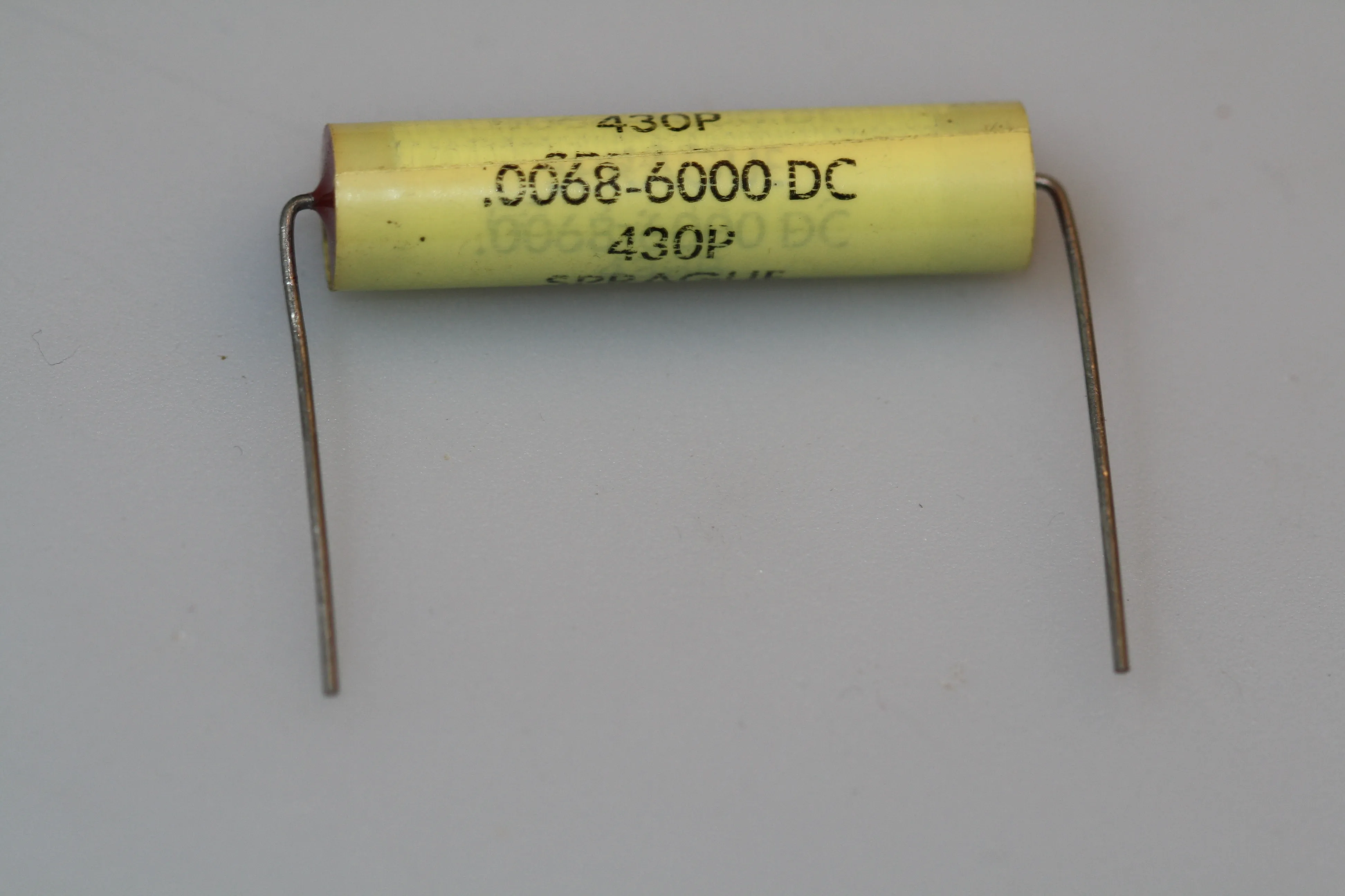 [114737] FKP Capacitor 6,8nF 6000V 10% Ø=10x38mm.