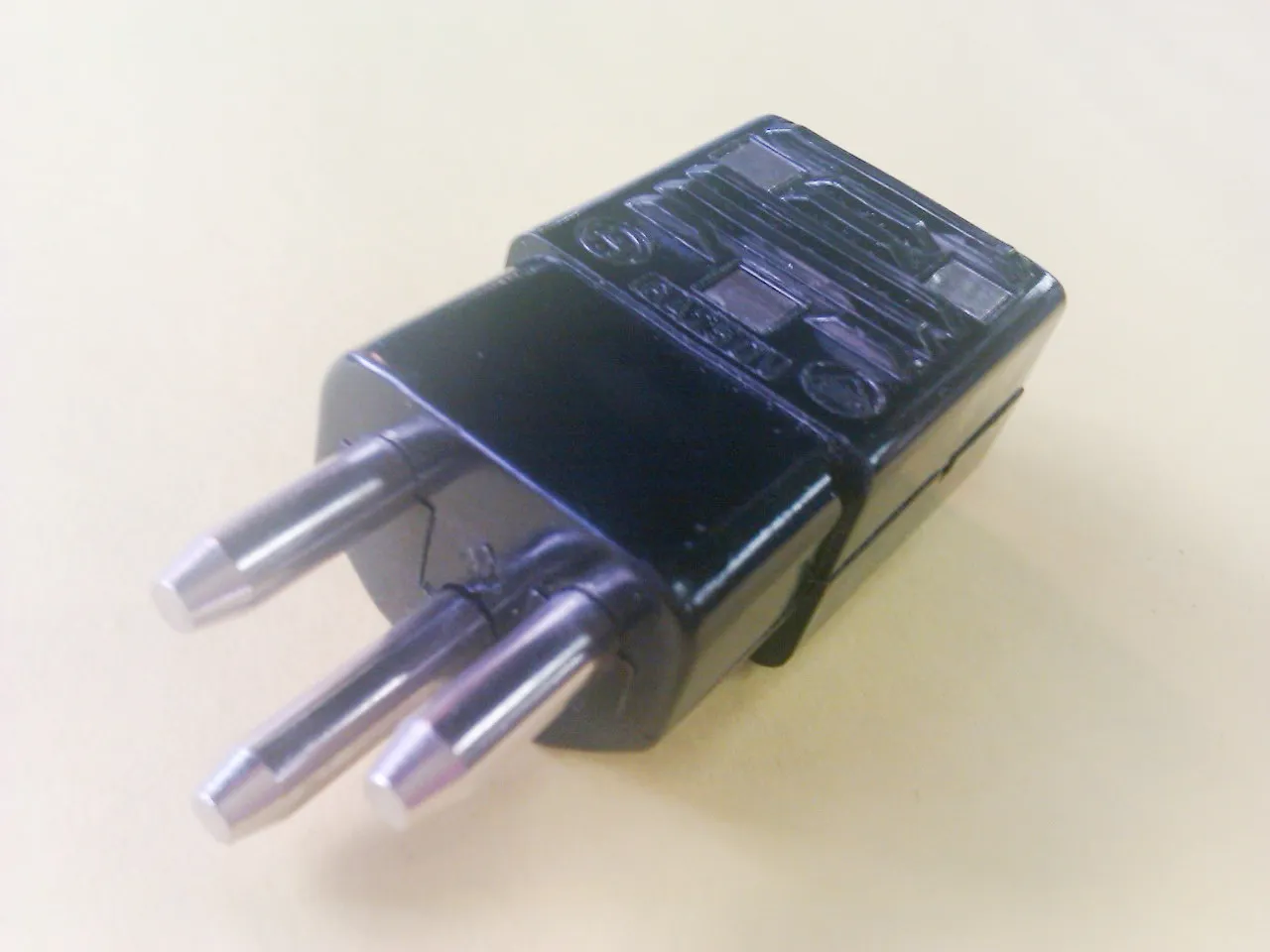 [115326] Netstik HAN 3 pin med jordforbindelse Straight