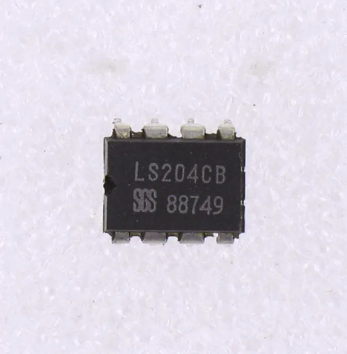 [116161] DUAL OPERATIONAL AMP DIP-8