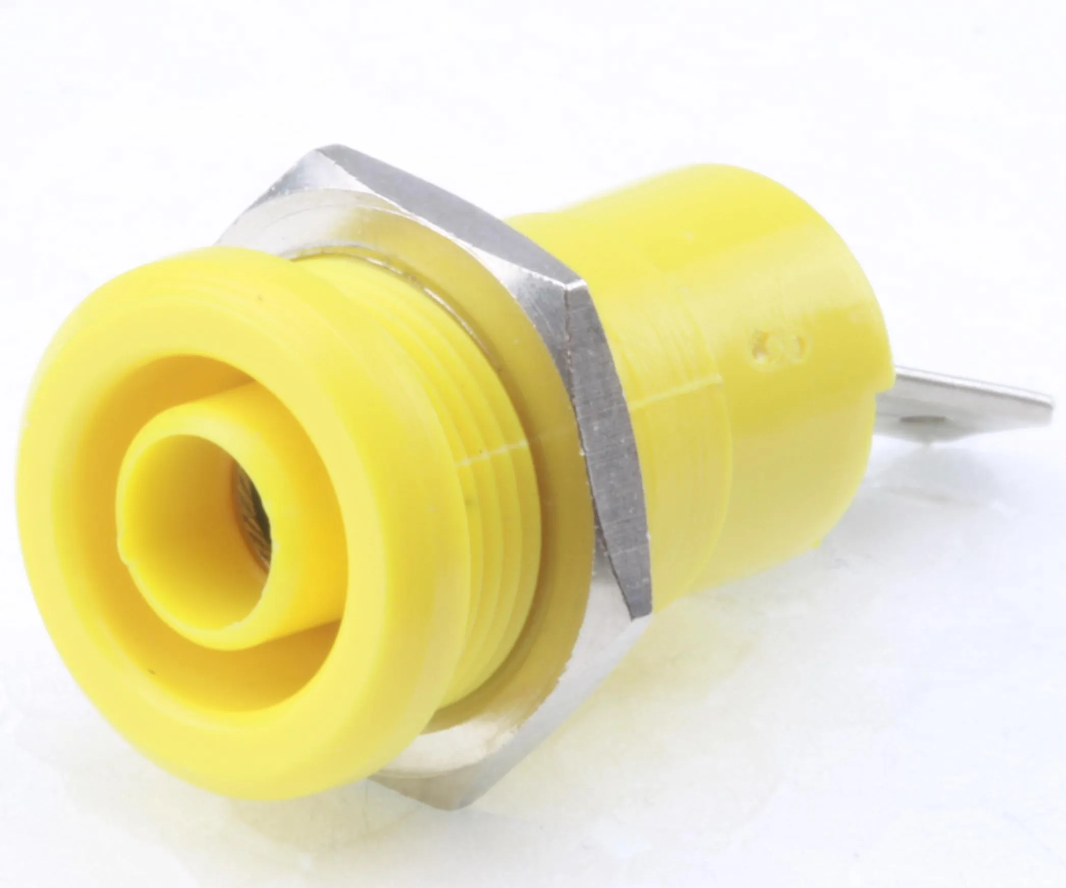 [87747] Safety socket ø 4 mm Yellow CAT III