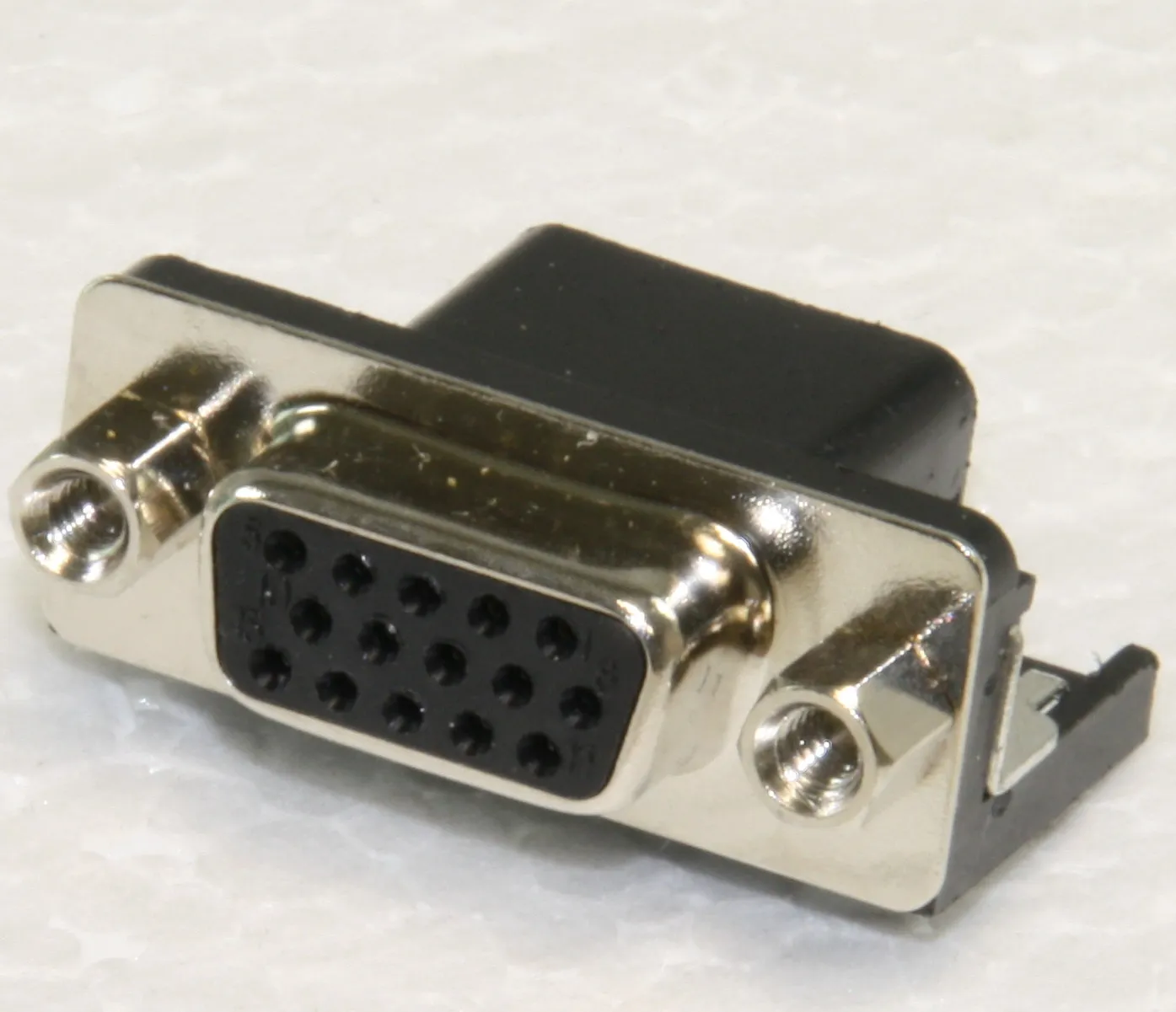 [87875] HD D-Sub-Socket 15-Pole Solder Pin/EU