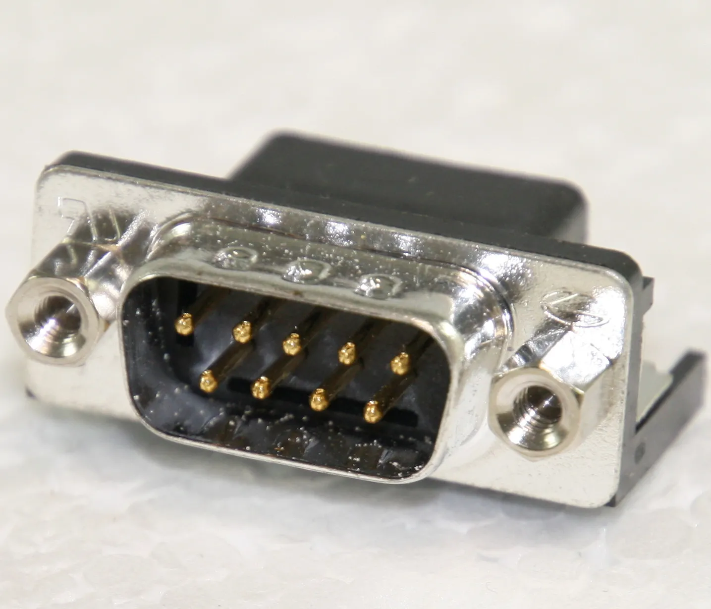 [87891] D-Sub Plug 9-Pole Solder Pin FP9,4