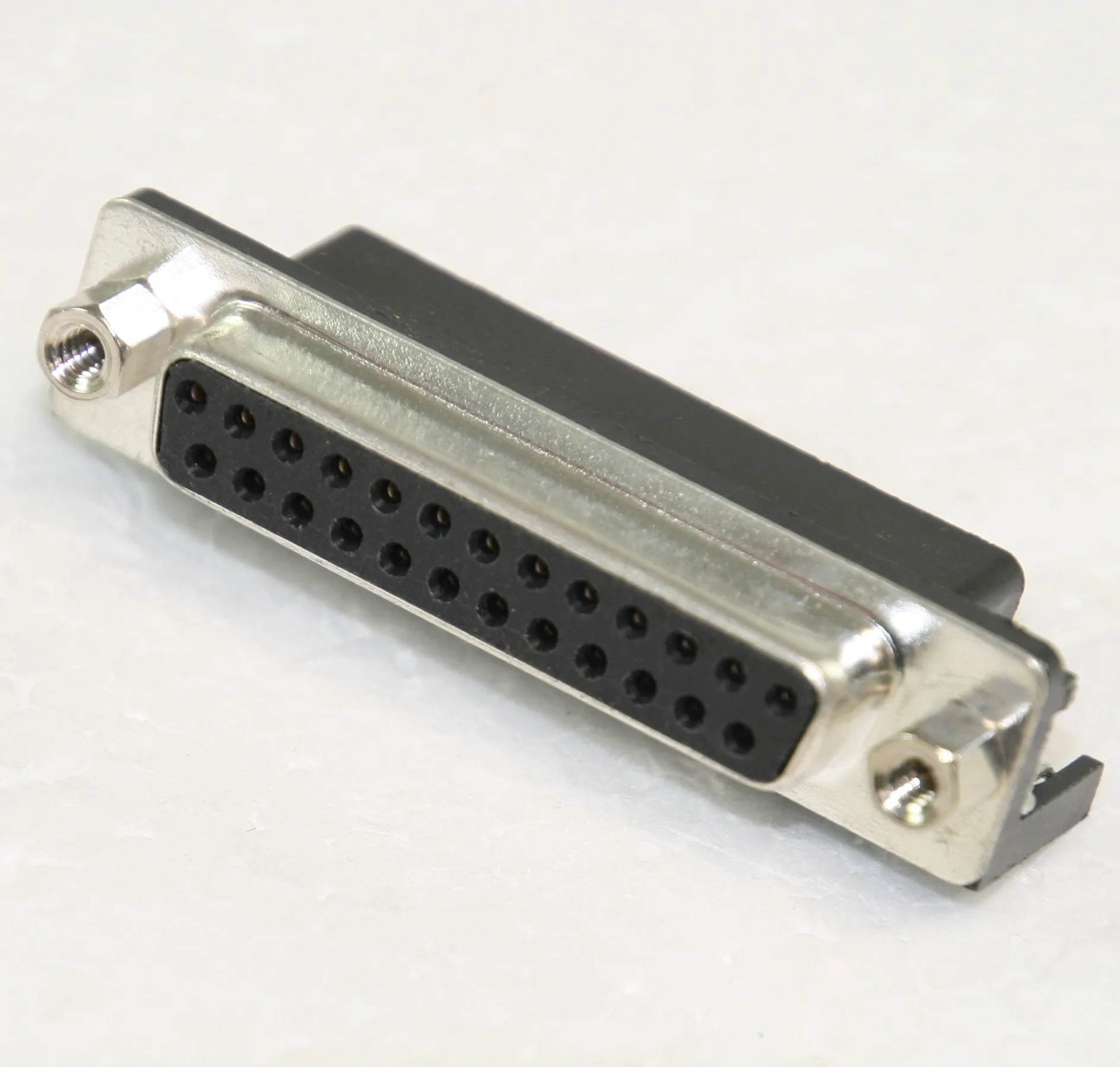 [87897] D-Sub-Socket 25-Pole Solder Pin FP8,08