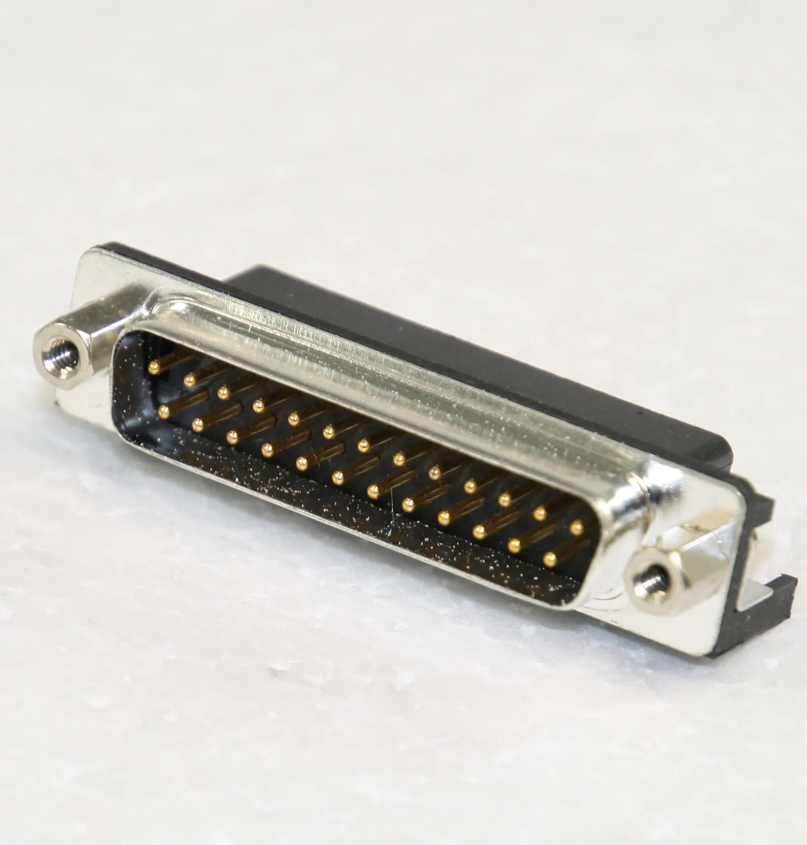 [87901] D-Sub-Plug 25-Pole Solder Pin FP8,08