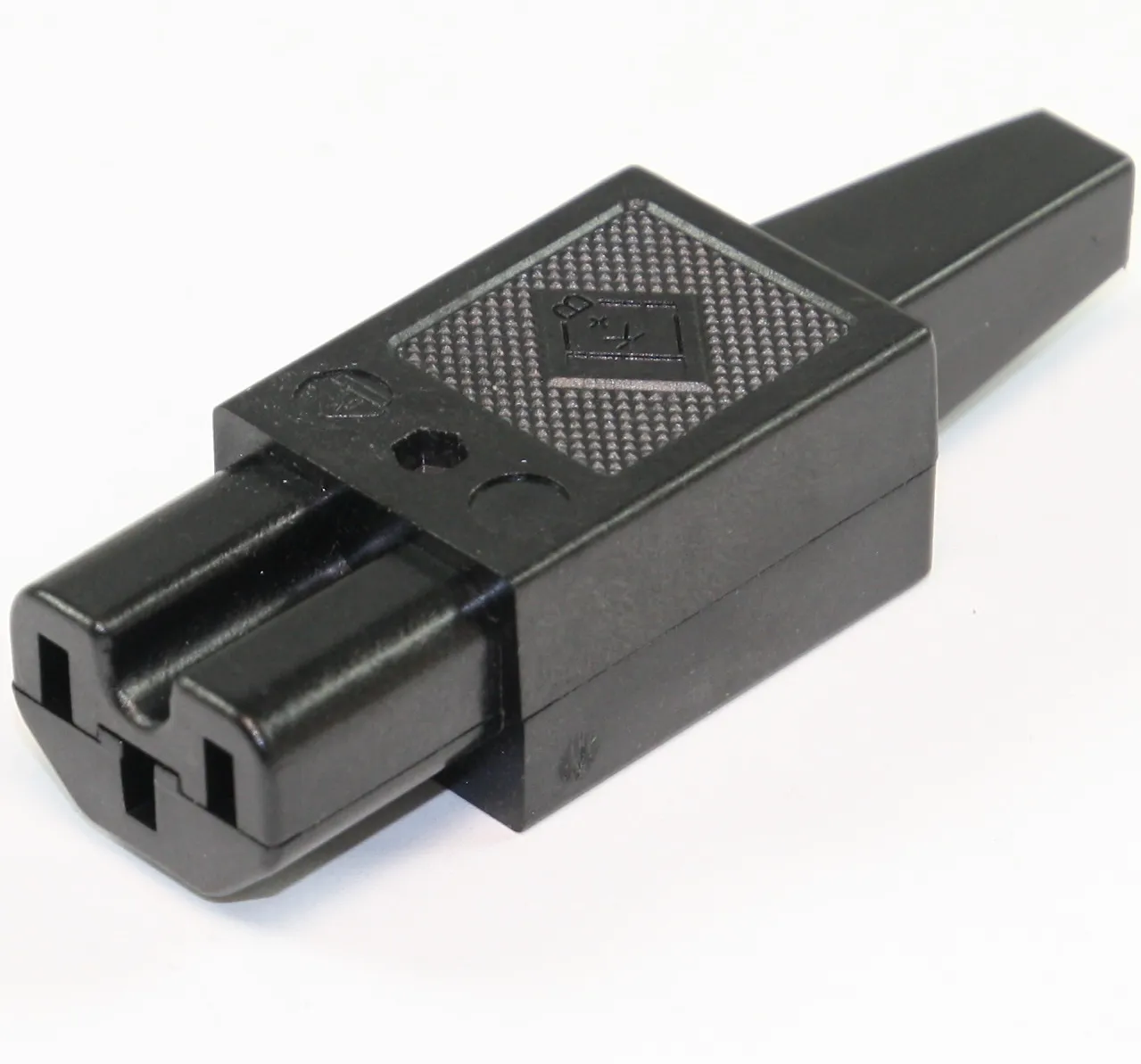 [104382] IEC Power Connector C15, Straight