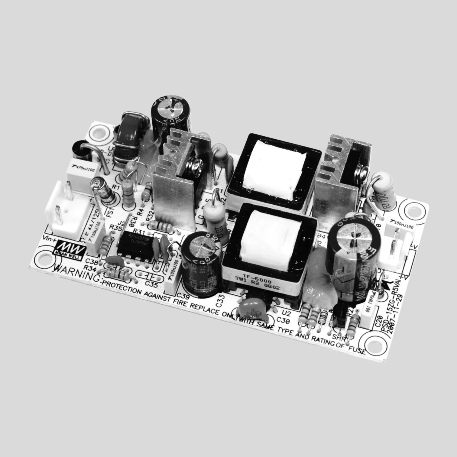 [106086] DC/DC-Conv 9,2-18V:5V 3A 15W