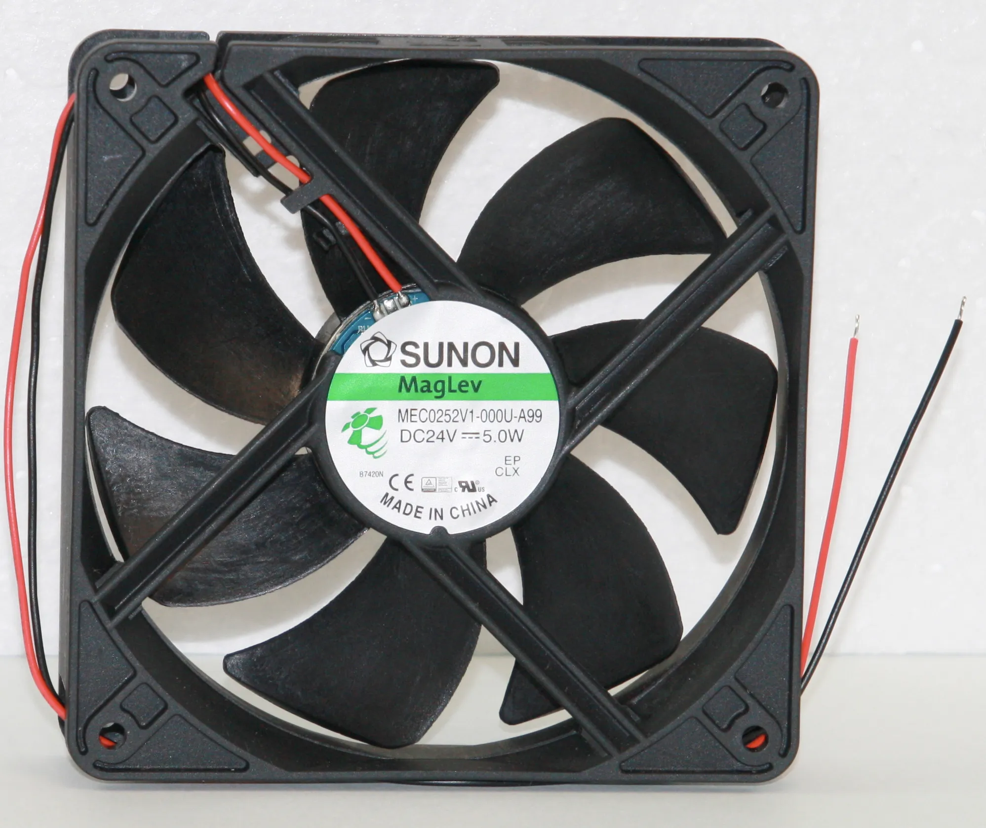 [117054] Fan 24V 120x25 V 183,8m³/h 44,5dBA