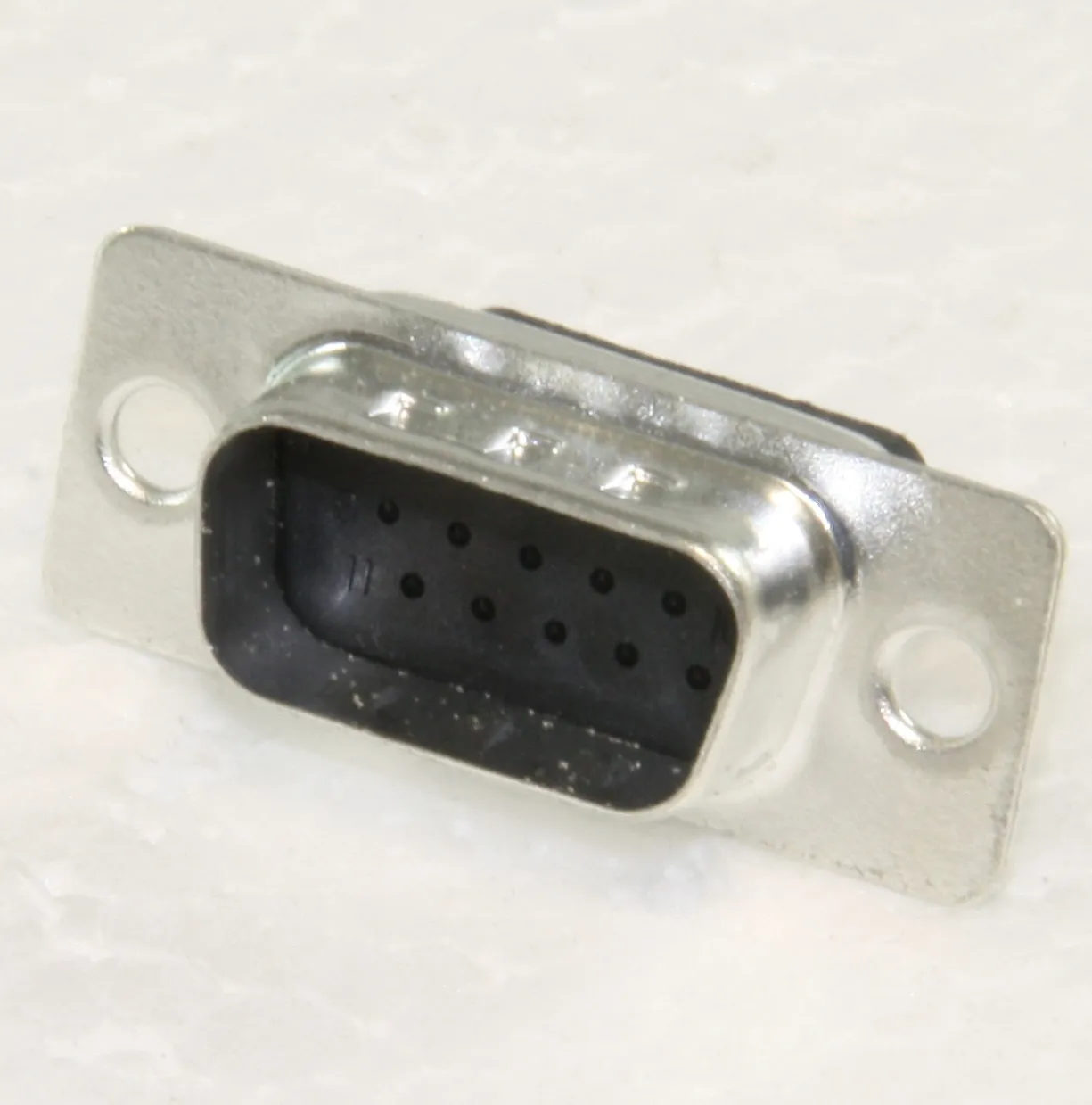 [117868] D-Sub Plug 15-Pole VGA Crimp