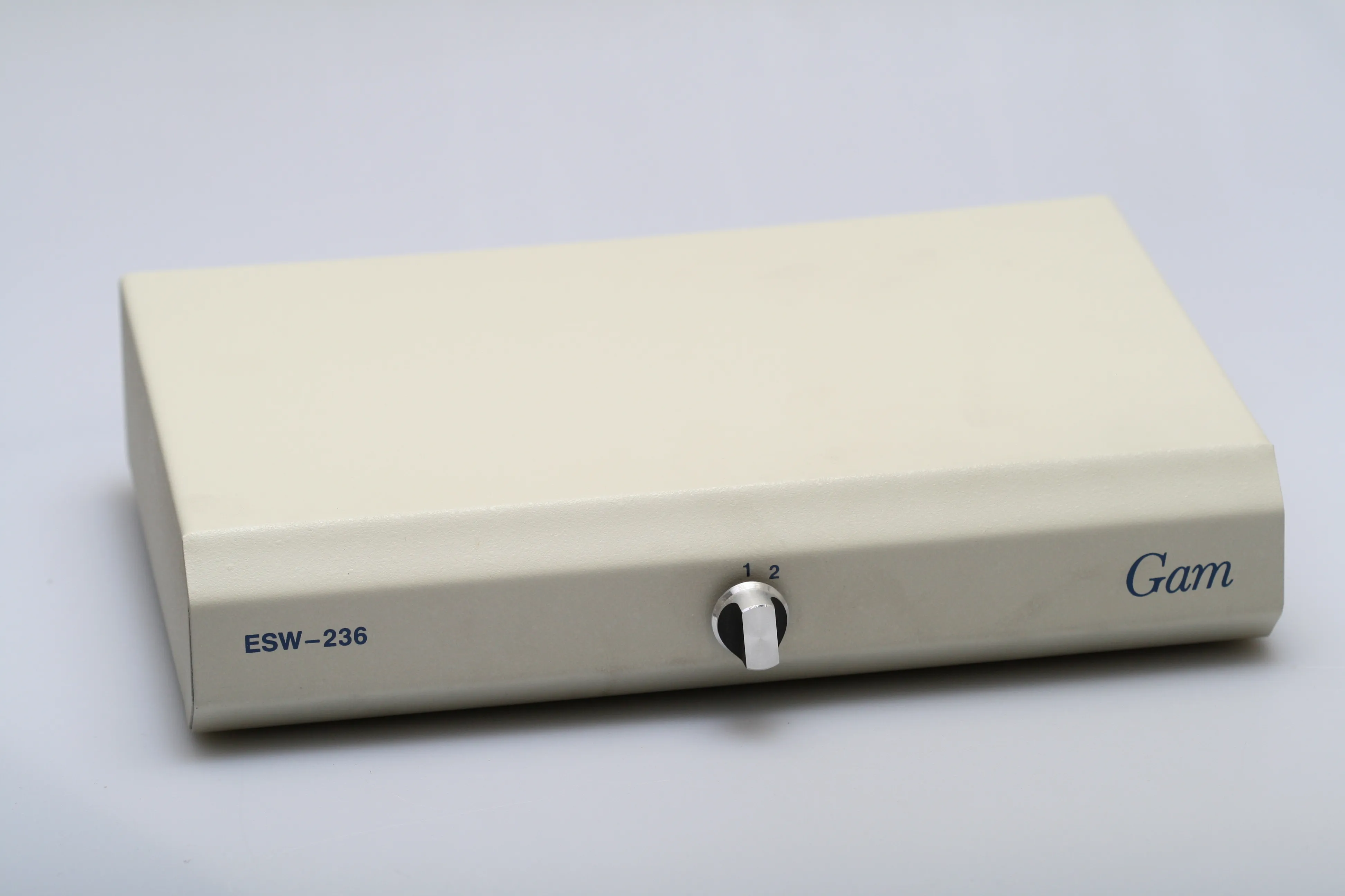 [120813] Switch Manuel, 1<->2 Centronic 36P HUN