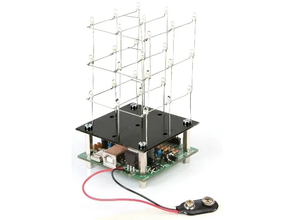 [127376] Byggesæt: 3D LED kube, 3x3x3 røde LED, programmerbar via USB