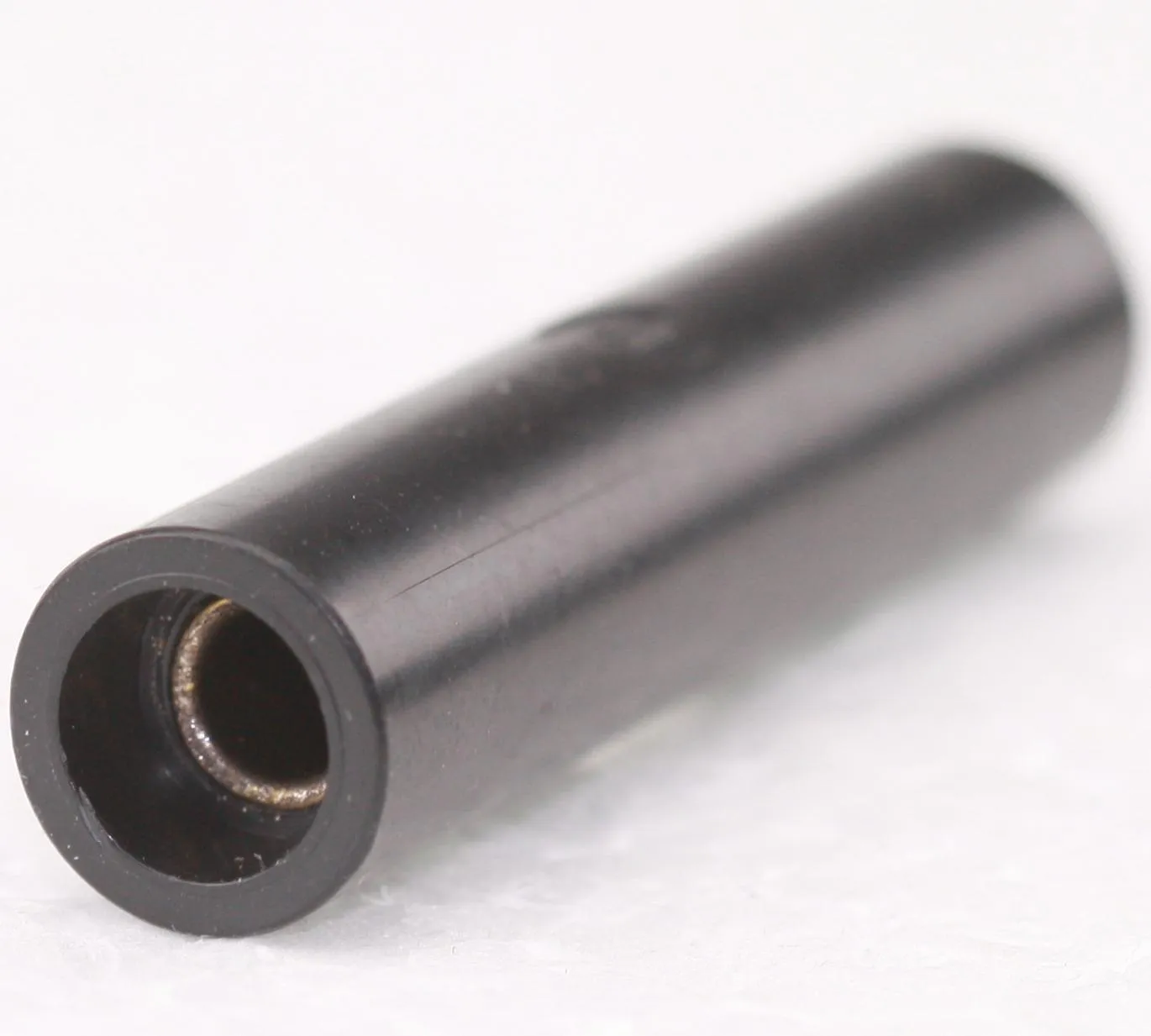 [128385] Banana Coupler for 2 x Ø=4mm. SORT