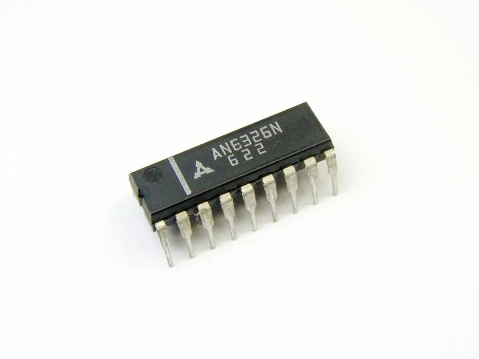 [128831] VTR Head Amplifier Circuit DIP-18