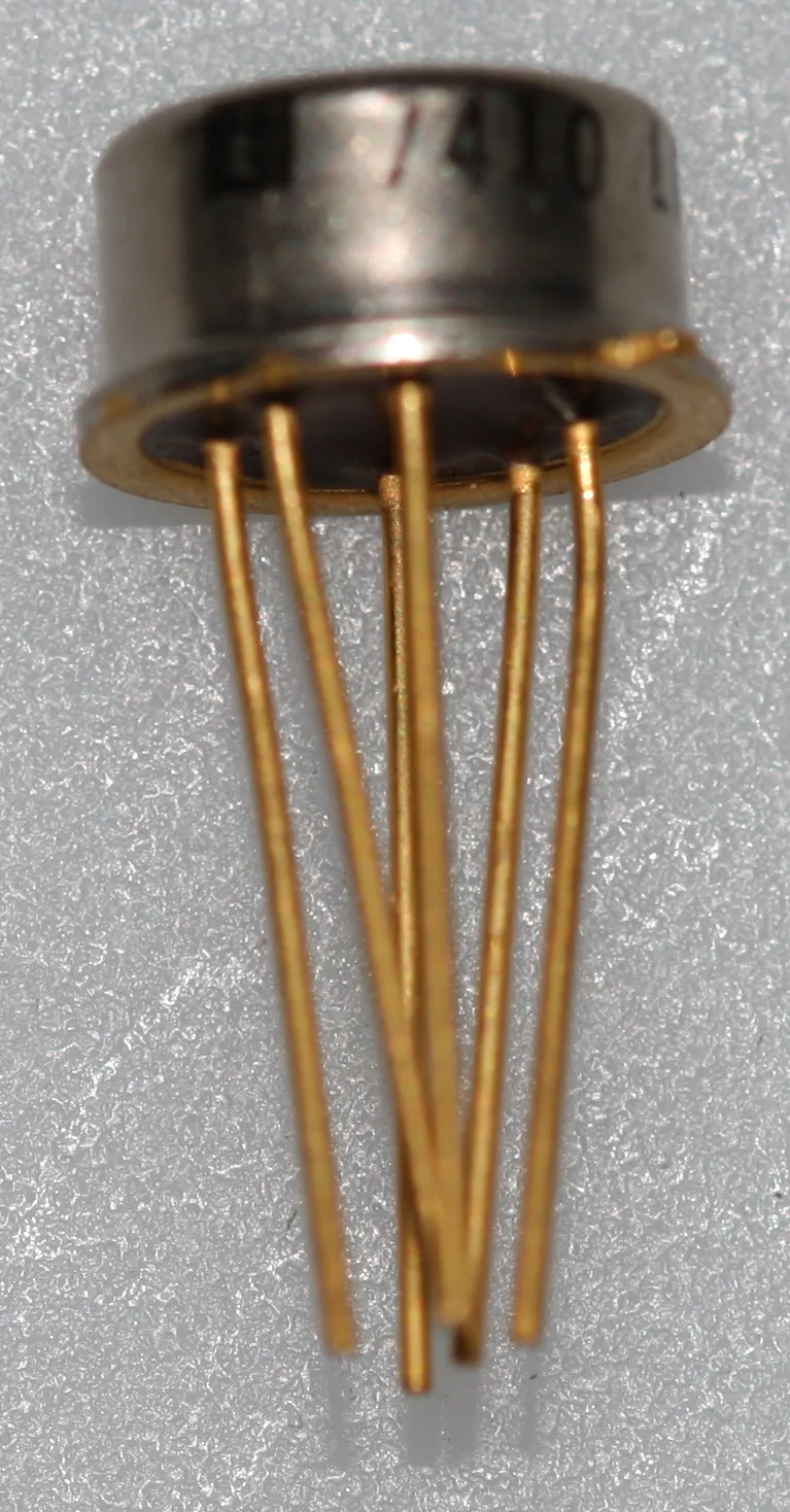 [131418] NPN Monolithic Transistor Pair - BVCER 45V, VOS 2mV TO-99