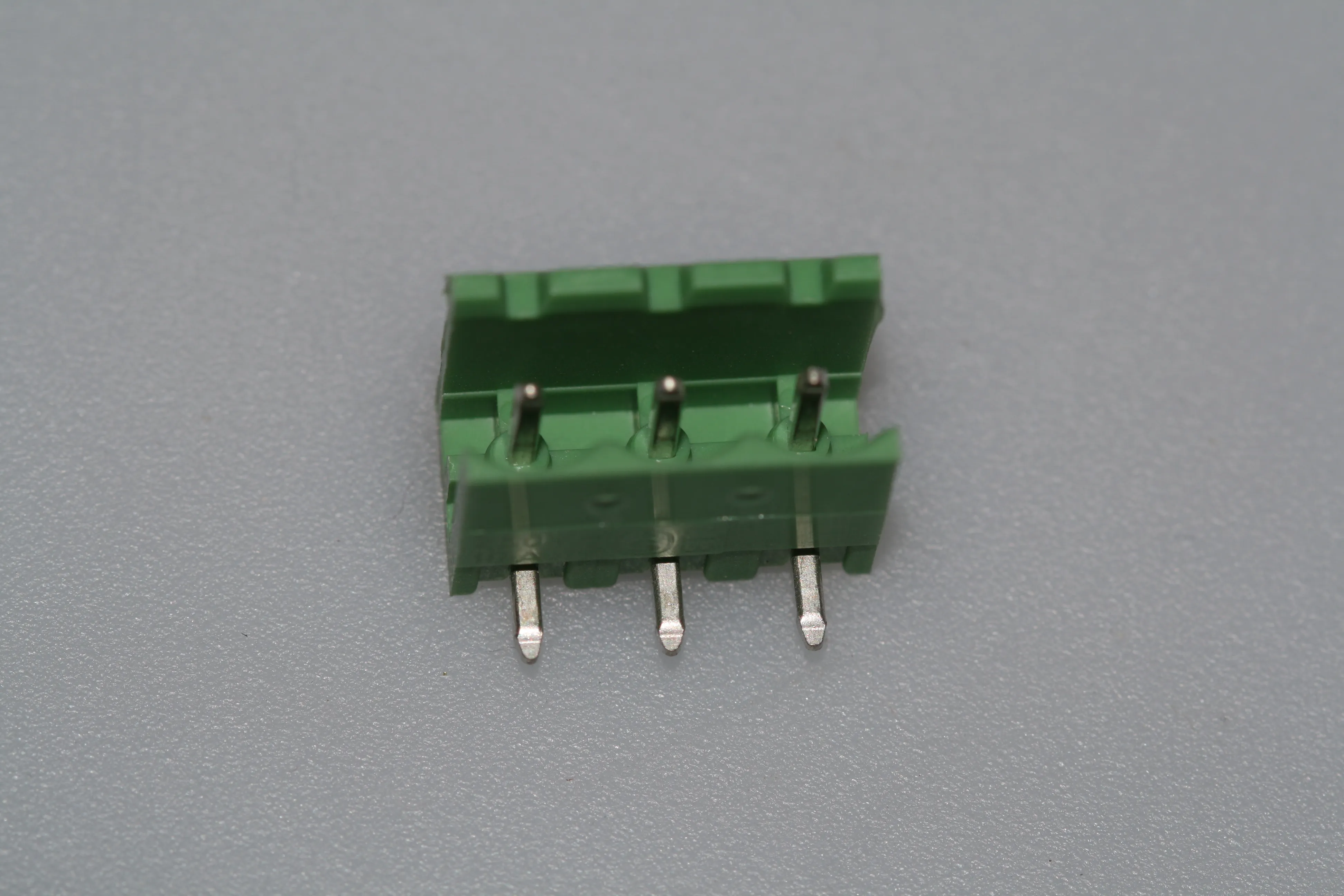 [131520] Box Header 5,0 Hor. 3-Pole Open End