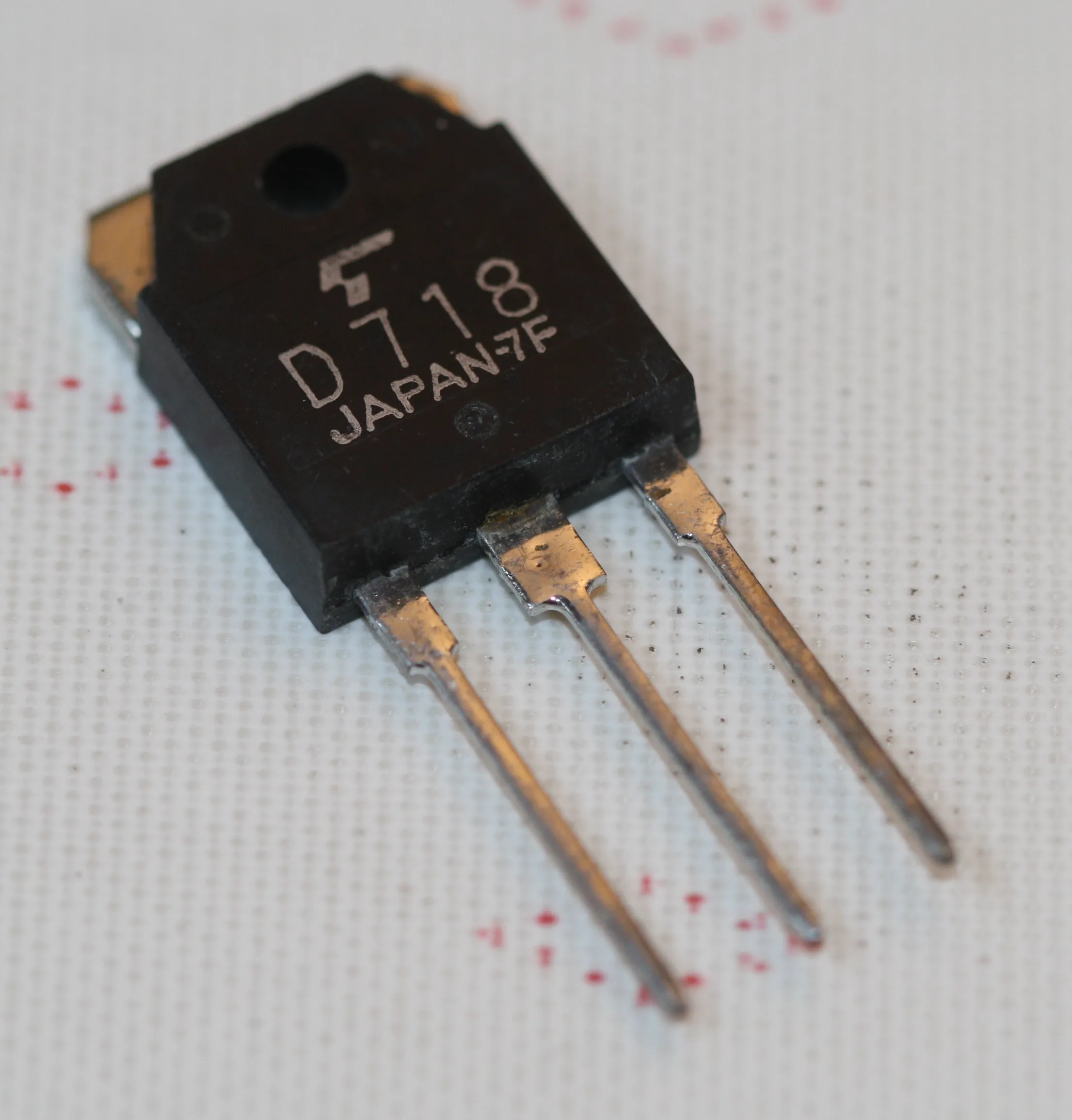 [98176] SI-N 120V 8A 80W 12MHz TO3P