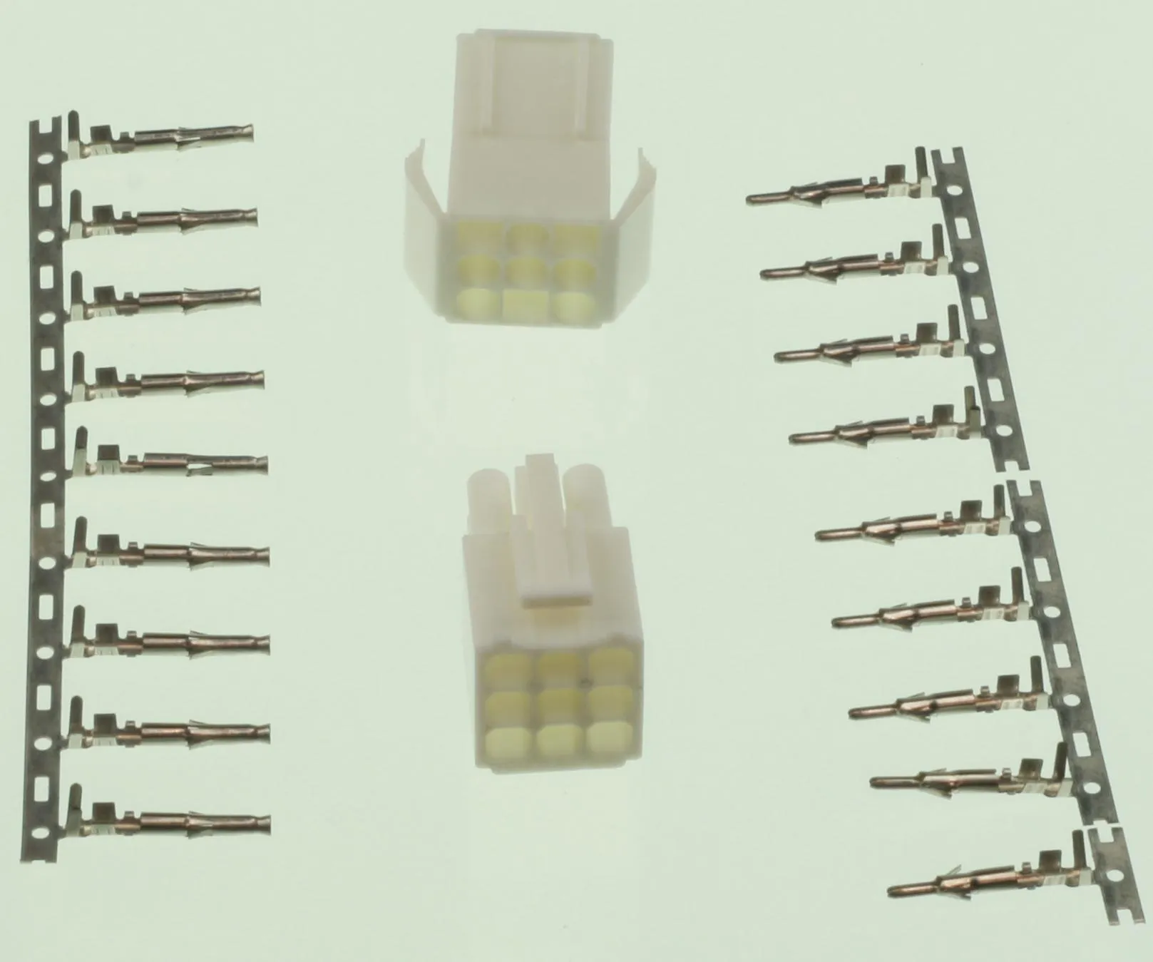 [99979] Tamiya stiksæt 4,5mm 9-POL/3 Rækker