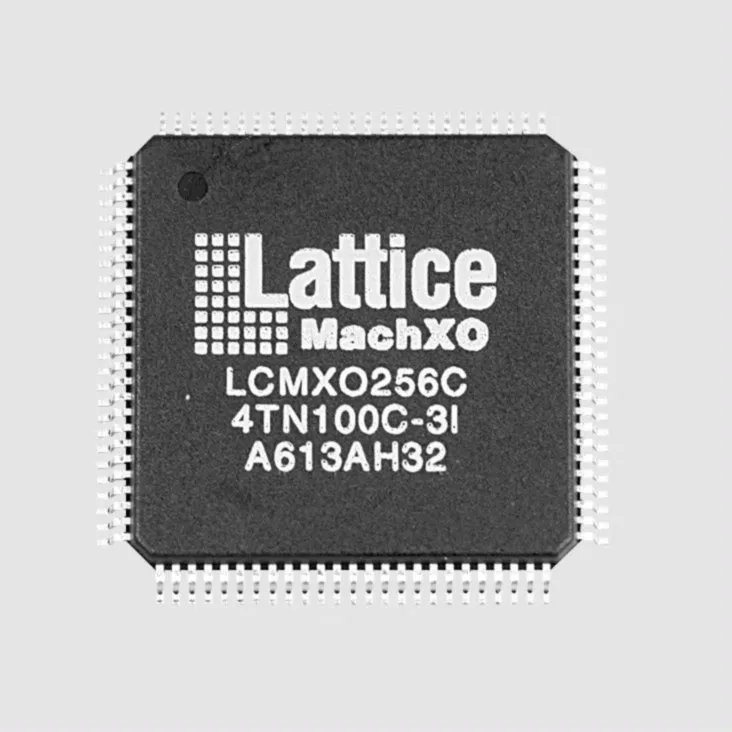 [108123] 1,2KLUTs 113I/O 550MHz TQFP144