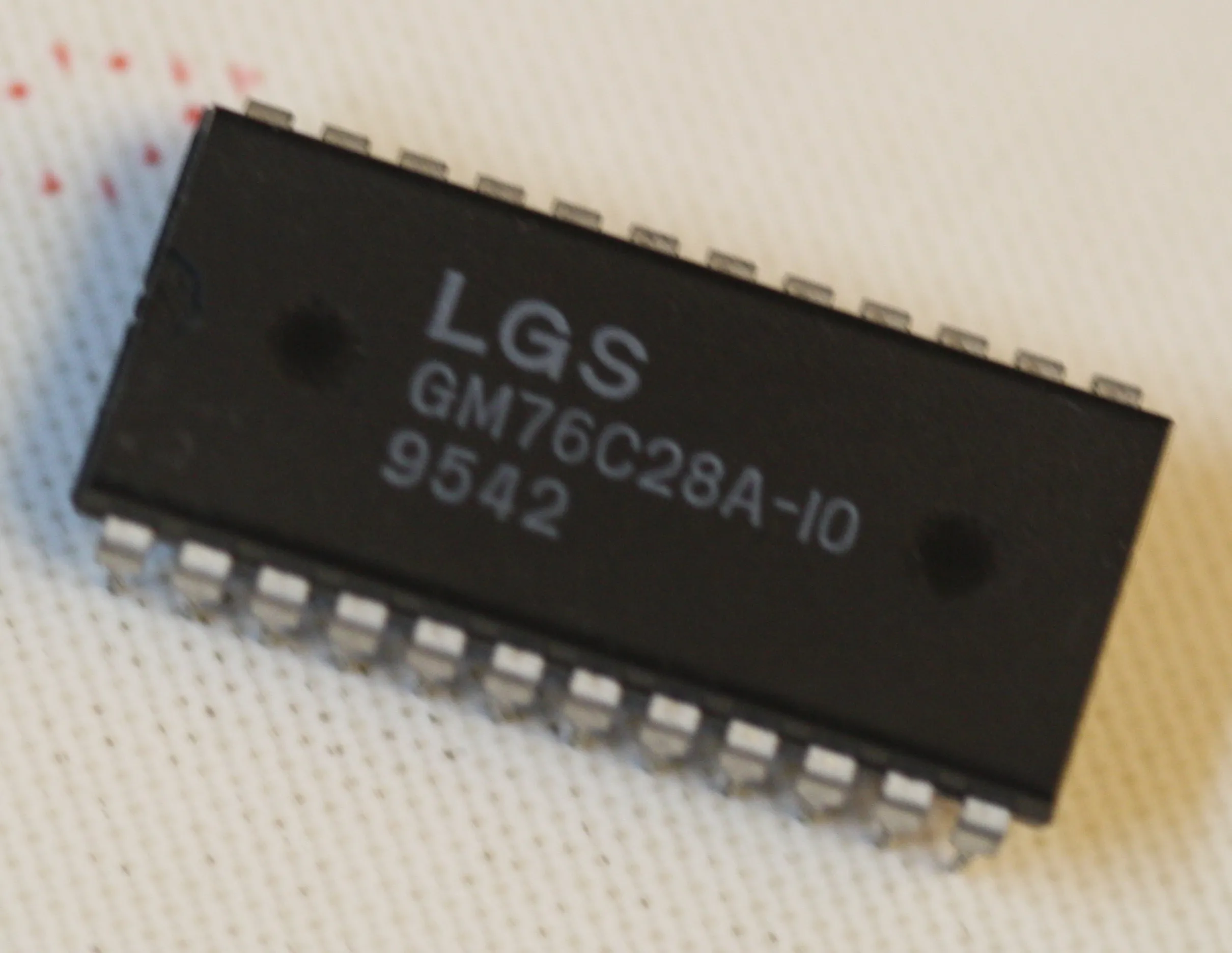 [109866] 2,048 Word x 8-Bit CMOS Static RAM DIP-24